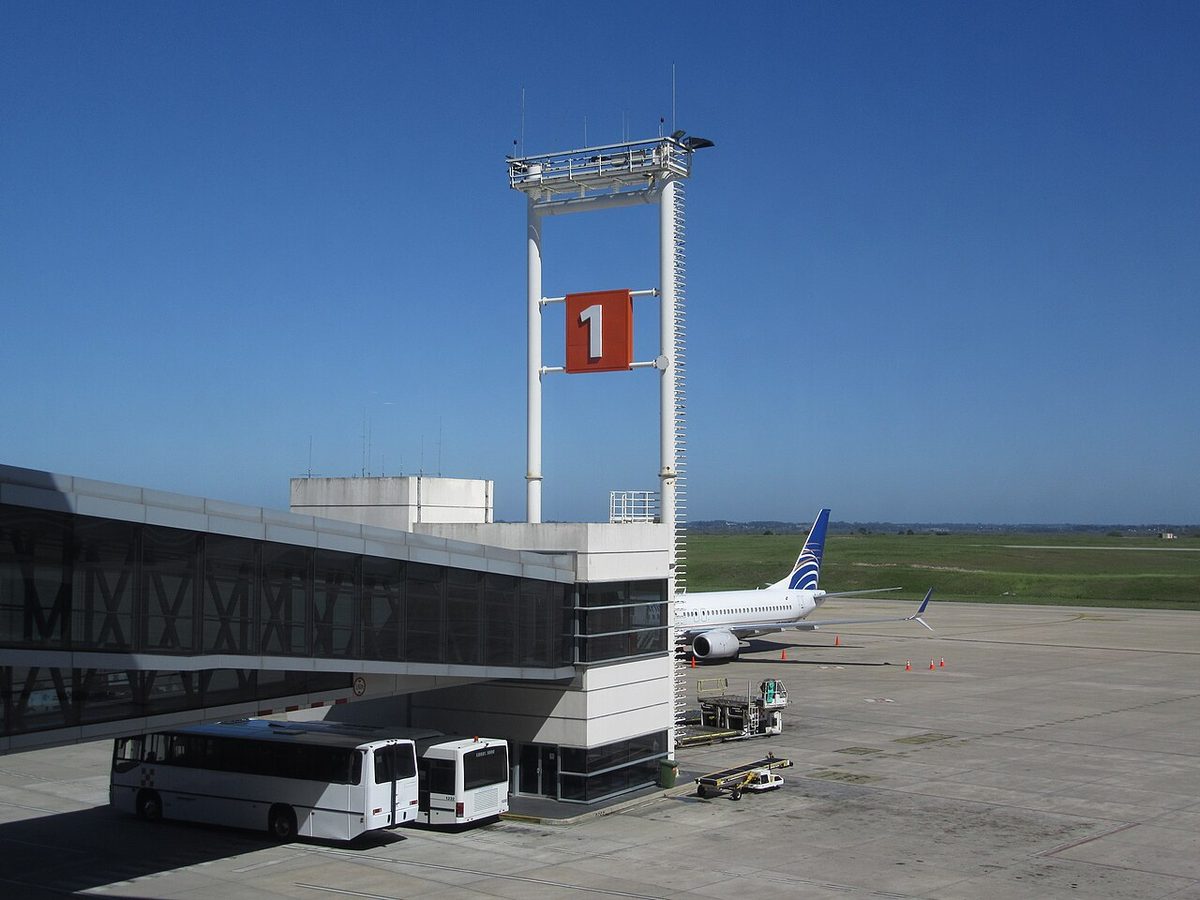The arrivals hall at Carrasco International Airport in Montevideo, a common spot to buy a prepaid SIM on landing