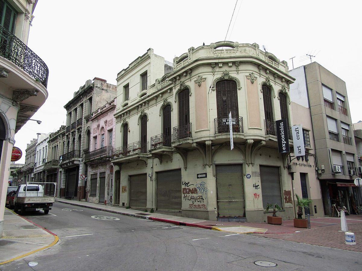 Cobbled street of colonial buildings in Ciudad Vieja, Montevideo's historic Old City