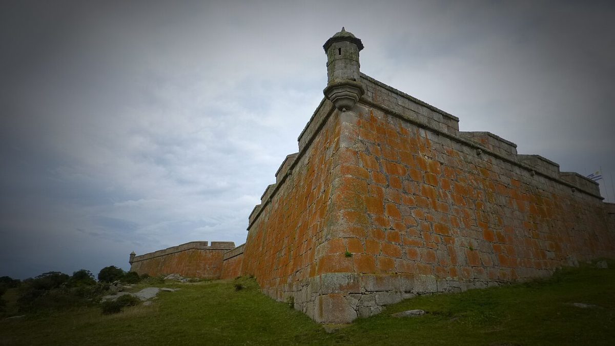 Granite walls and a cannon in an embrasure at the Fortaleza de Santa Teresa, eastern Uruguay