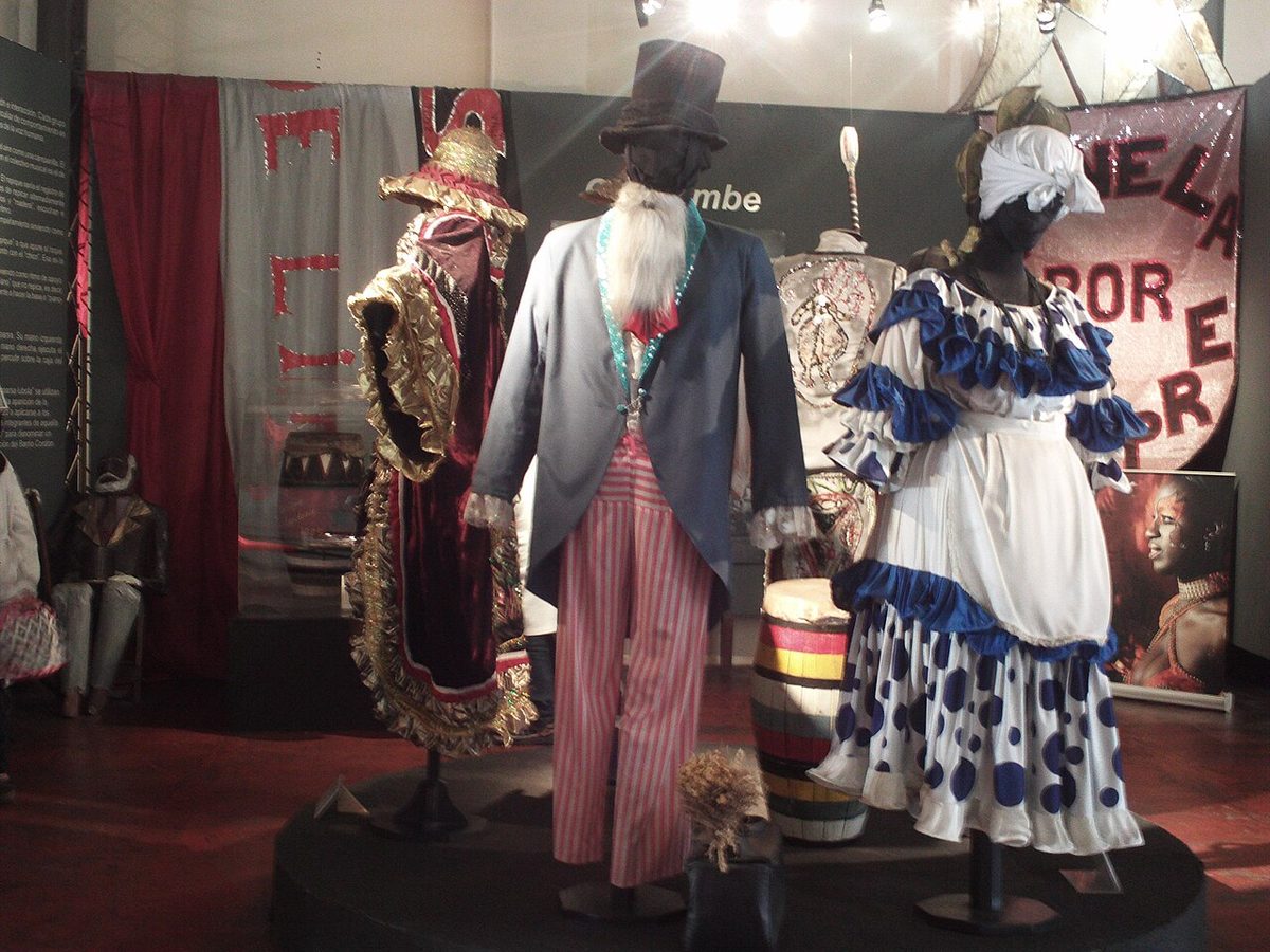 Costumes and drums on display inside the Museo del Carnaval in Ciudad Vieja.