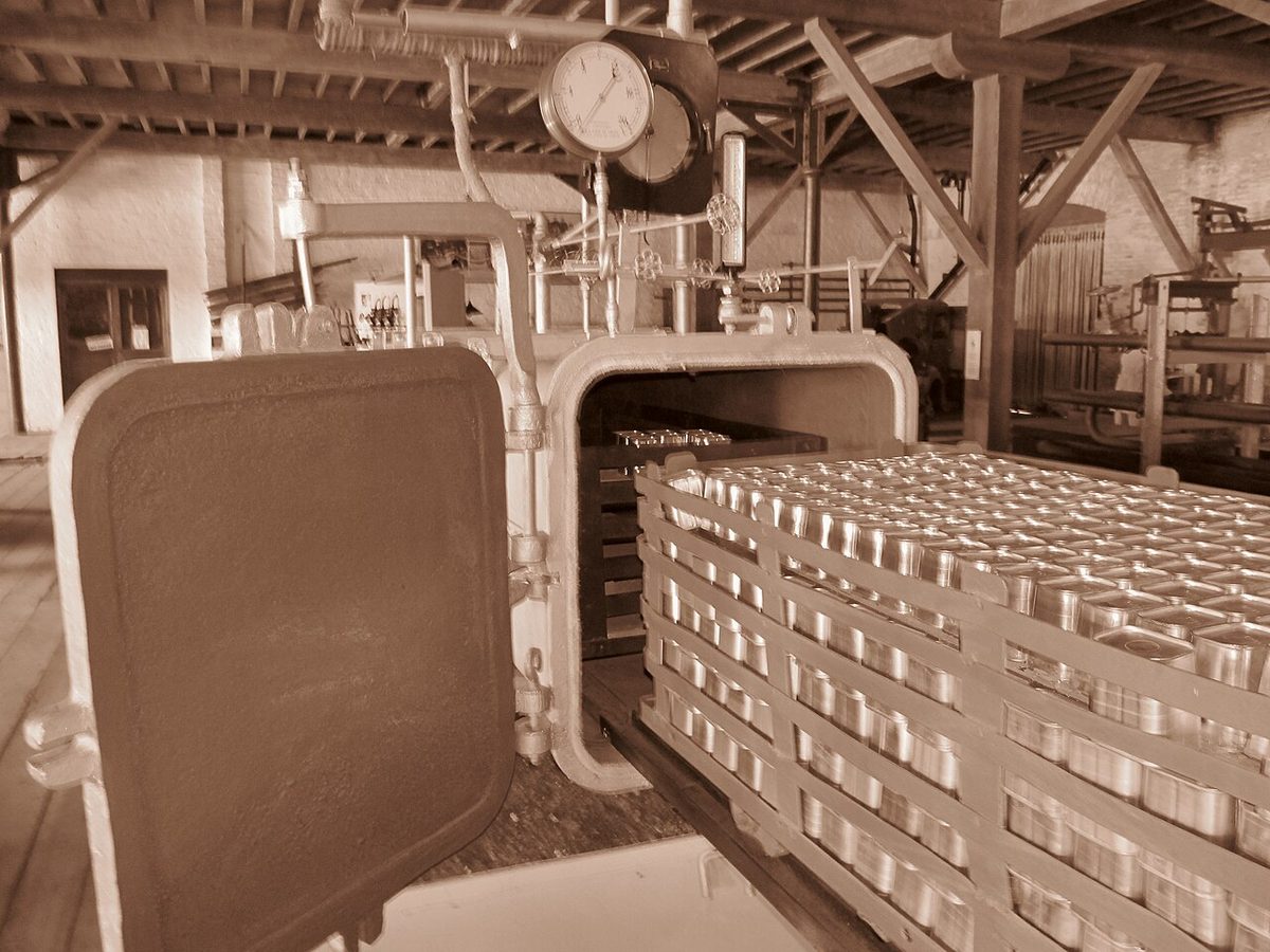 Antique corned-beef canning machinery preserved at the Museo de la Revolucion Industrial in the former Anglo plant